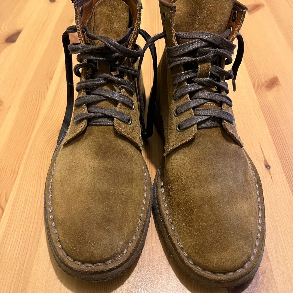 Frye Suede Boots with Crepe Soles / Tan / 7.5
